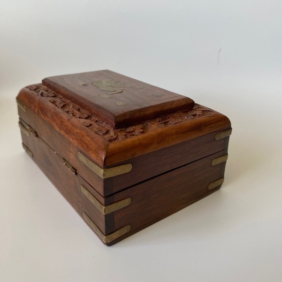 Vintage Jewelry Box Wooden with Elephant Inlay Brass Decor and 3D Florals - Picture 7 of 10